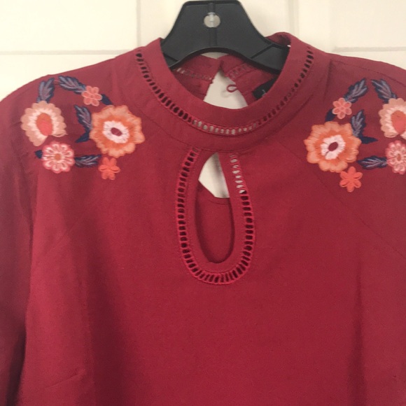 DEREK HEART embroider flower top vest long sleeve red wine size M new - Picture 2 of 4